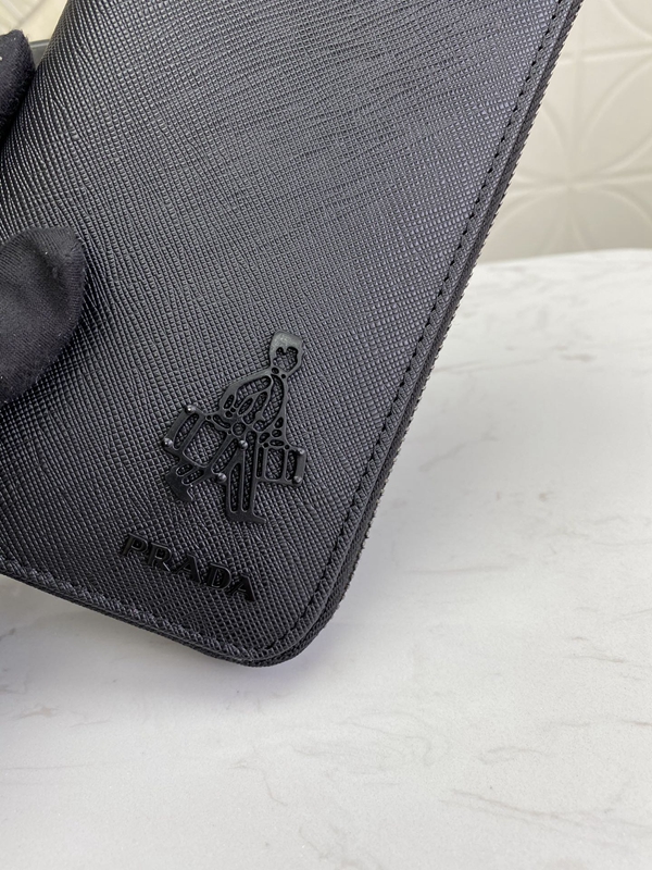 プラダ財布コピー細部ディテール